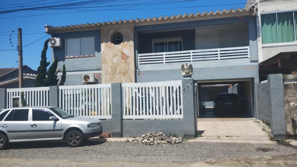 Casa/Sobrado 06 Dormitórios