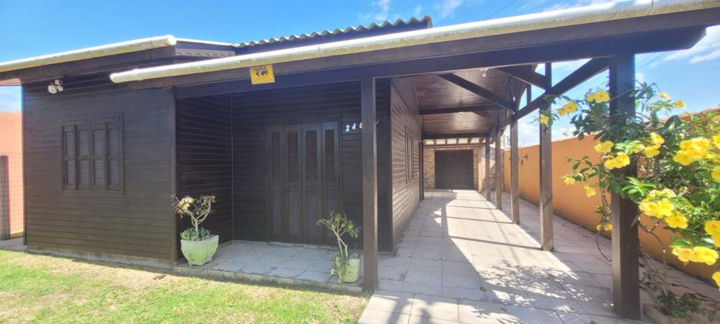 Casa/Sobrado 03 Dormitórios