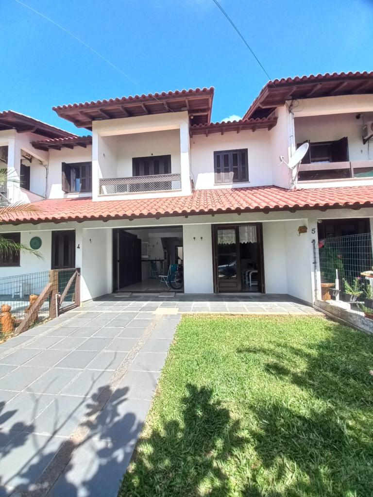 Casa/Sobrado 03 Dormitórios