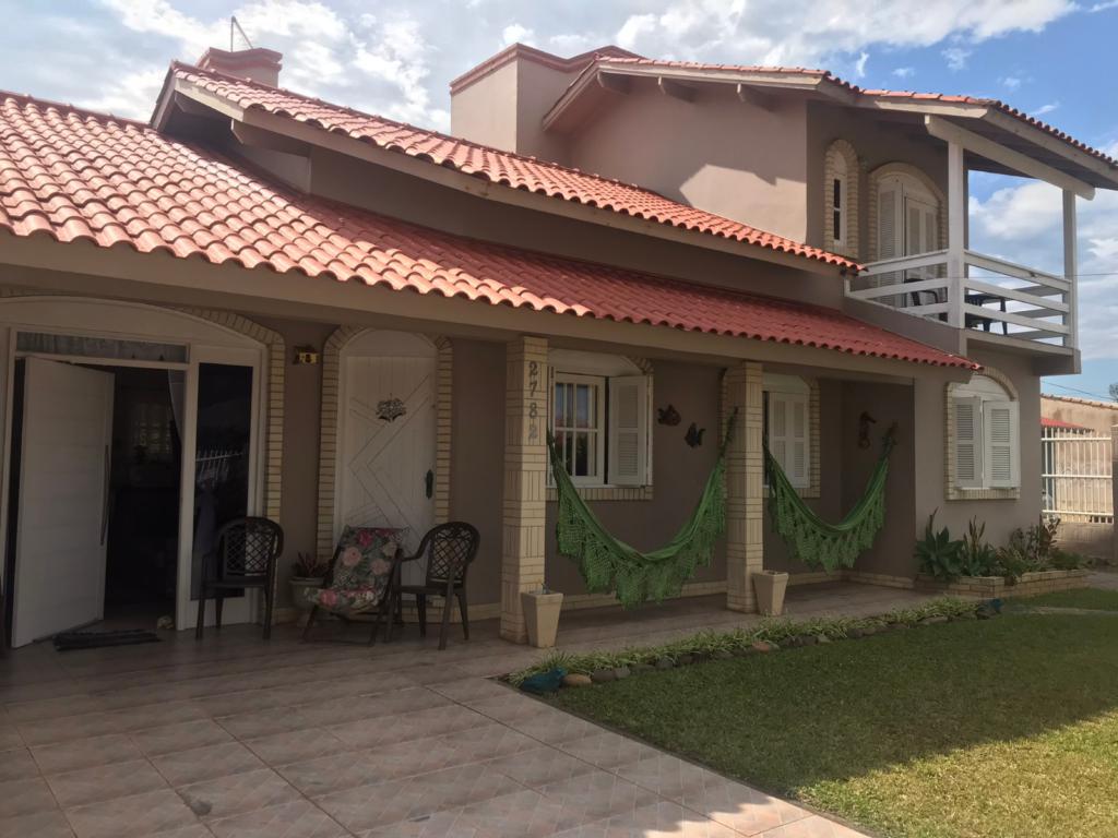 Casa/Sobrado 04 Dormitórios