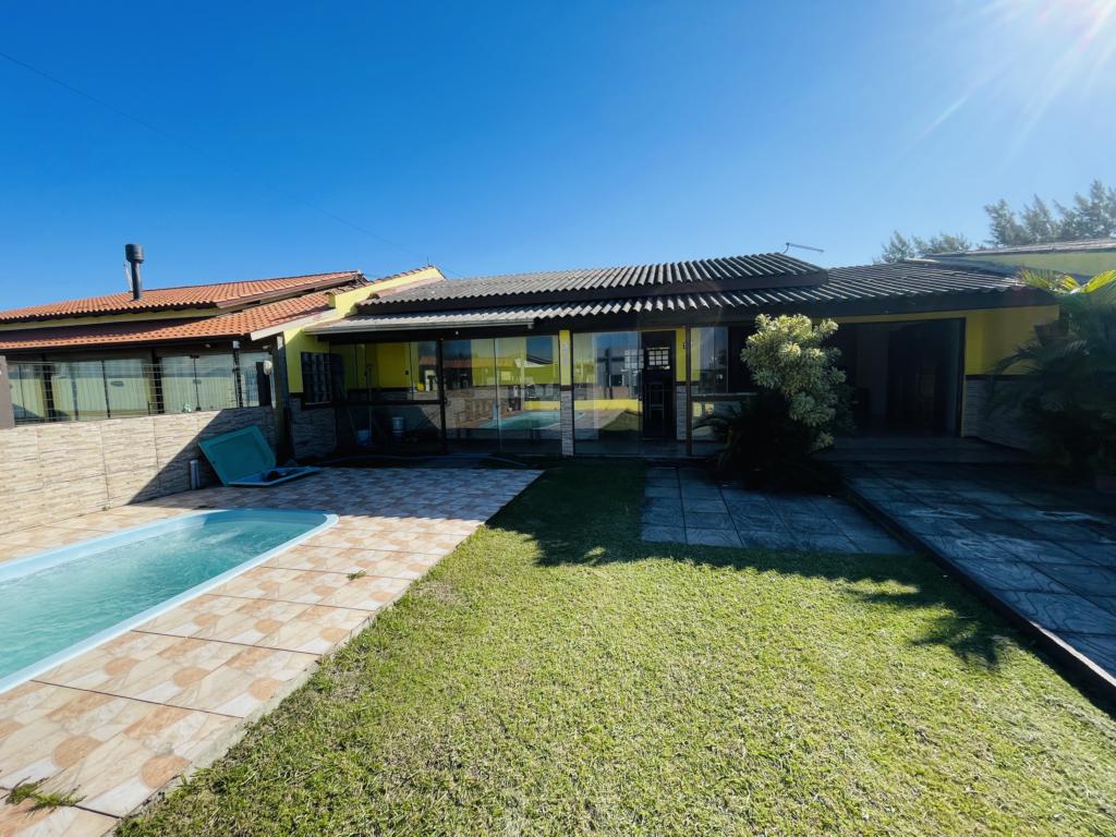 Casa/Sobrado 02 Dormitórios