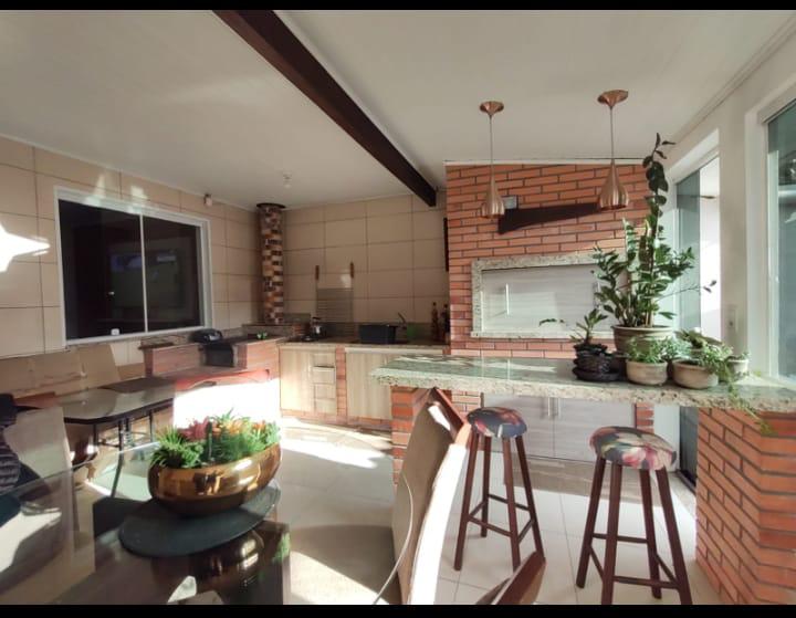 Casa/Sobrado 02 Dormitórios