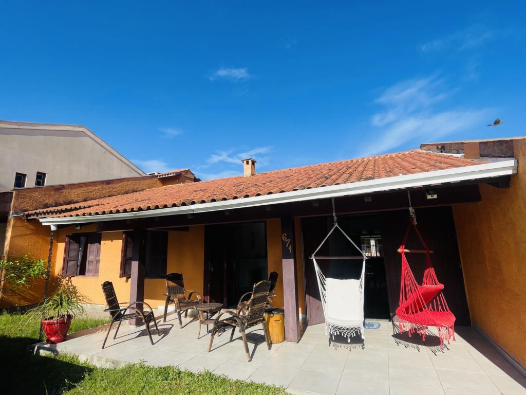 Casa/Sobrado 03 Dormitórios