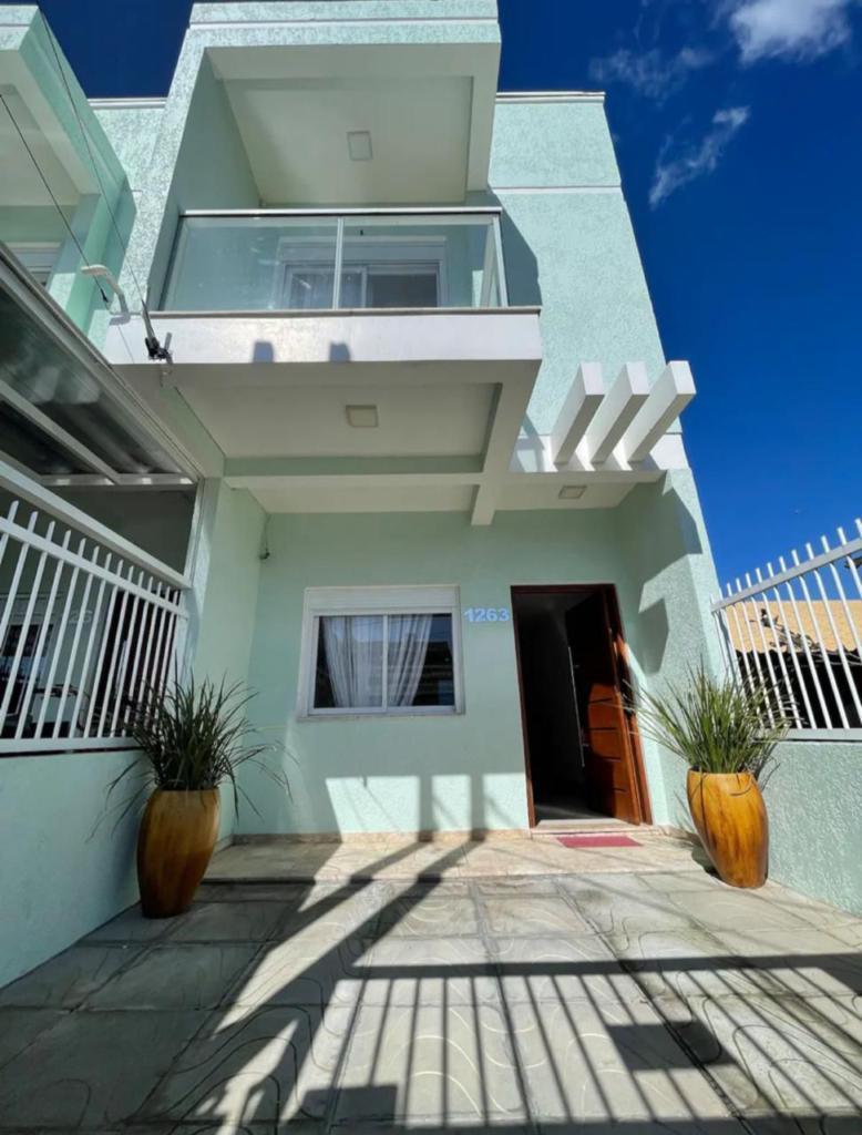 Casa/Sobrado 02 Dormitórios